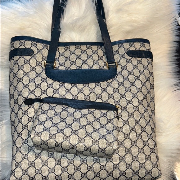 🔥GUCCI BUNDLE🔥Navy and Beige Women's Bundle Tote & Make up/Clutch Bags - Picture 3 of 5